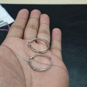 18 KARAT REAL GOLD EARRINGS TWO TONED